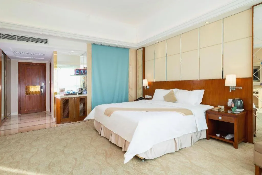 Bed in Regency Hotel