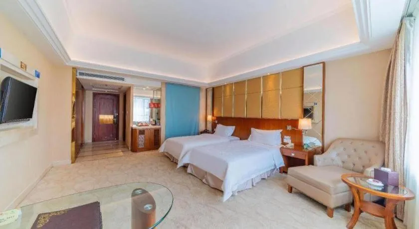 Bed in Regency Hotel