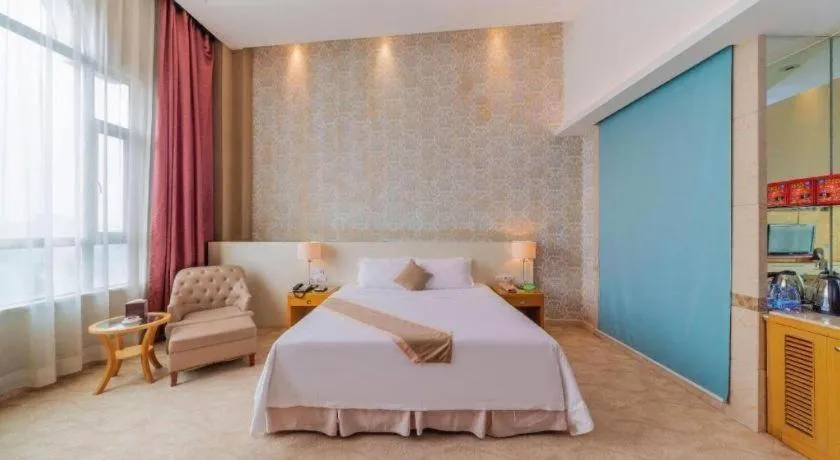 Bed in Regency Hotel