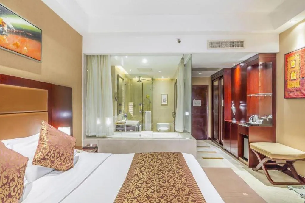 Bed in Zhongzhou International Hotel