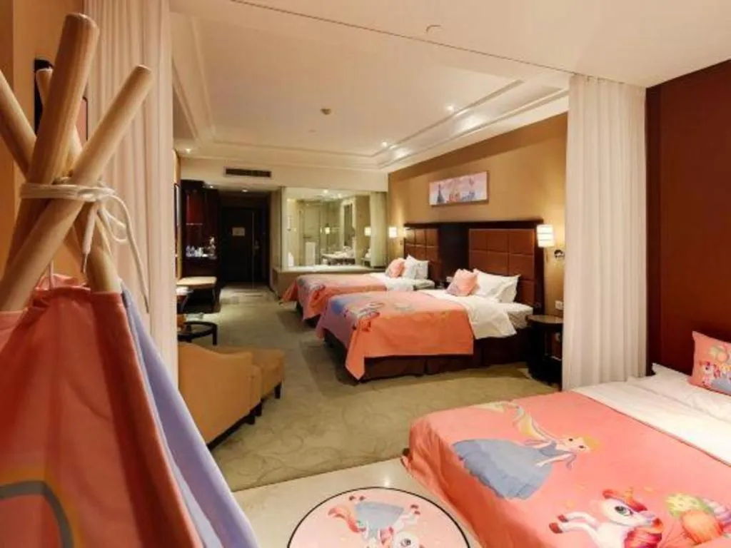 Bed in Zhongzhou International Hotel