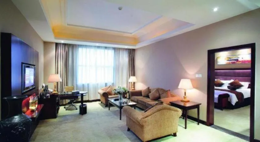 Bed in Zhongzhou International Hotel