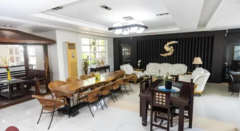 Quezon Premier Hotel - Candelaria Quezon Premier Hotel - Candelaria