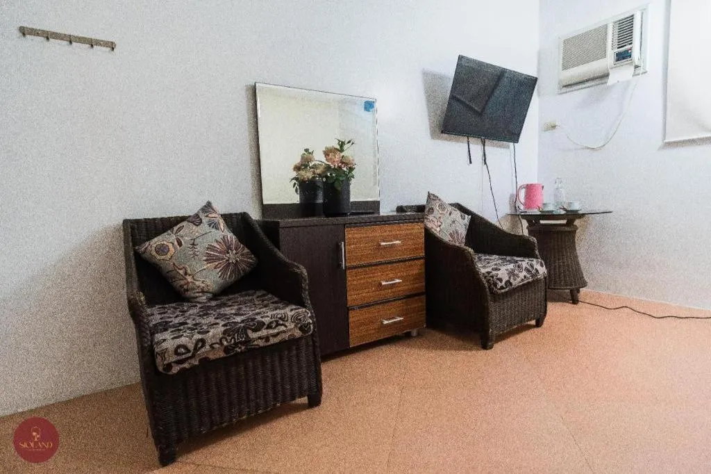 Quezon Premier Hotel - Candelaria