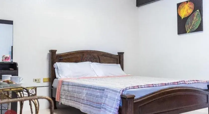 Bed in Quezon Premier Hotel - Candelaria Bed in Quezon Premier Hotel - Candelaria