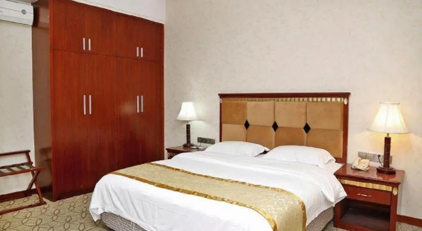 Bed in Shengshi Jinhua Hotel