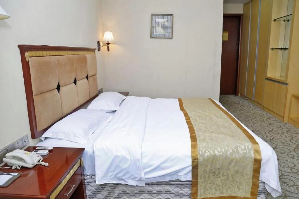 Bed in Shengshi Jinhua Hotel