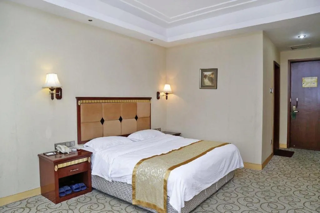 Bed in Shengshi Jinhua Hotel