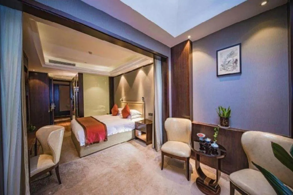 Bed in Shaoxing Yintai Hotel