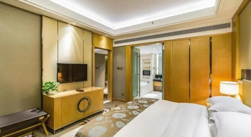 Bed in Zhengzhou Swan City International Hotel