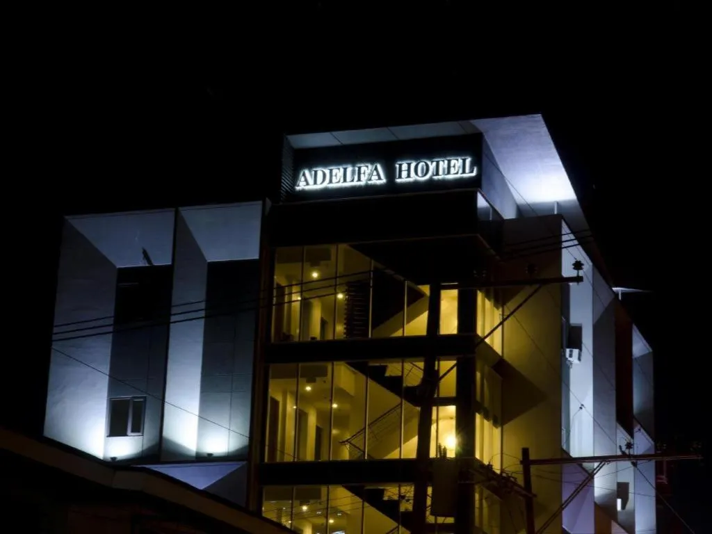 Adelfa Hotel