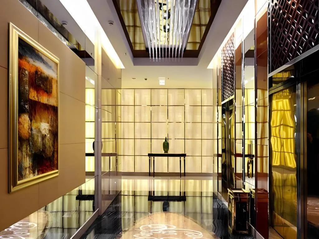 Chengdu Yinsheng International Hotel