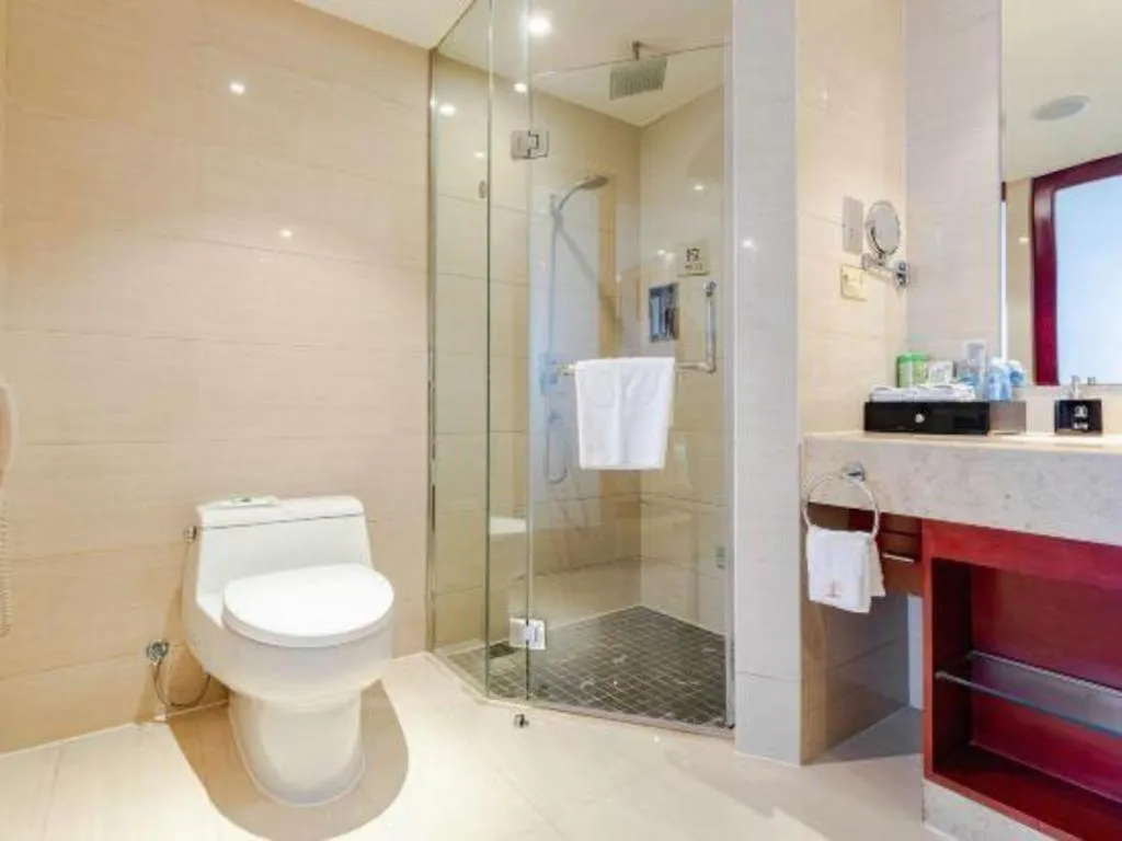 Chengdu Yinsheng International Hotel