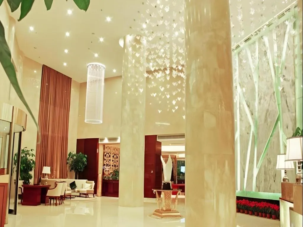 Chengdu Yinsheng International Hotel