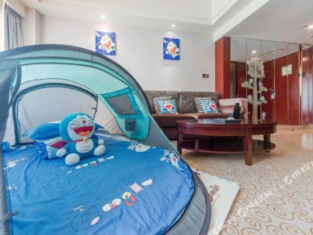 Bed in Chengdu Yinsheng International Hotel