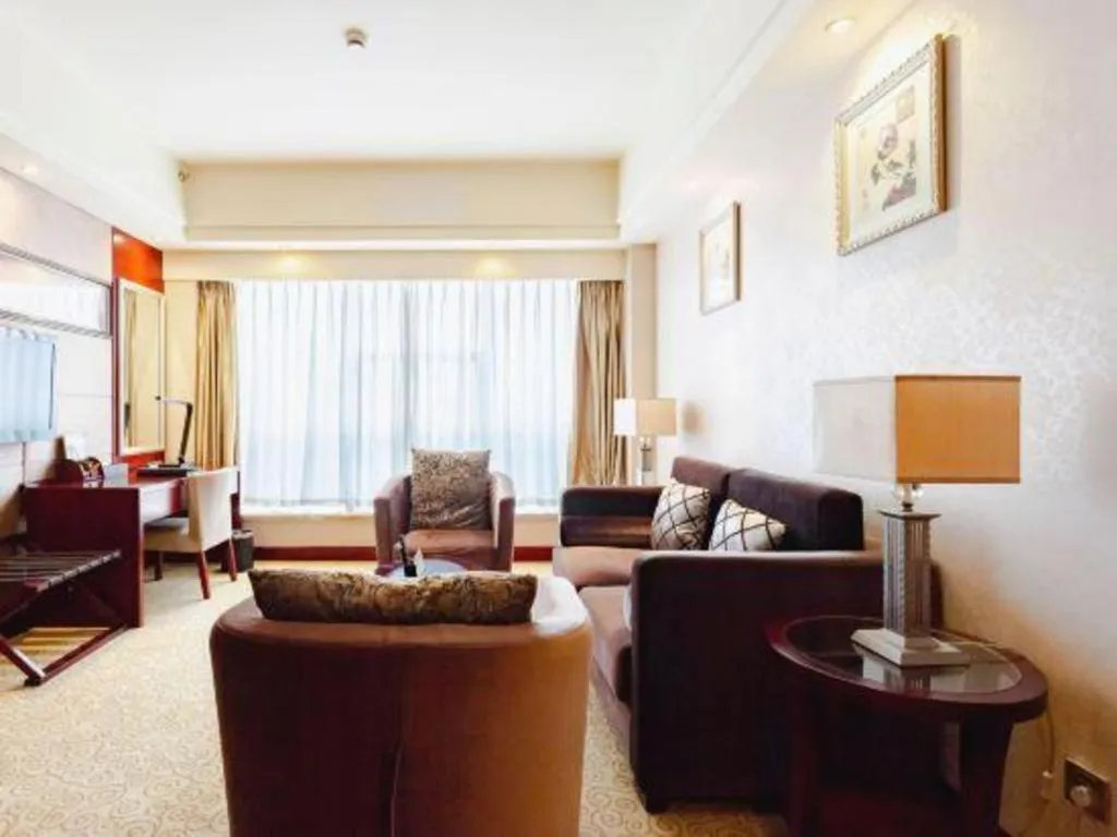 Chengdu Yinsheng International Hotel