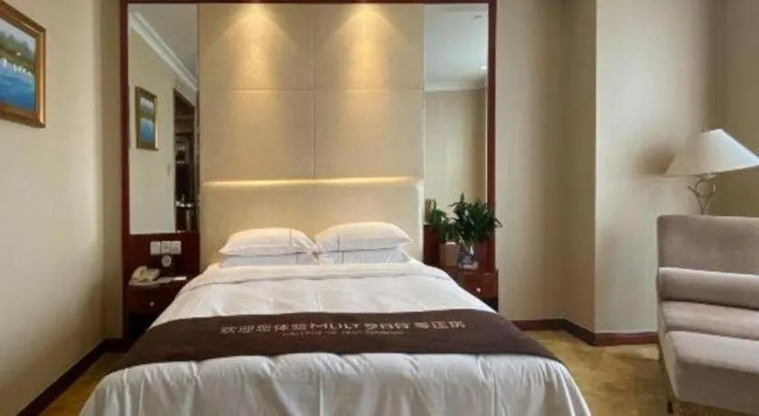 Bed in Dongying Dongsheng Hotel