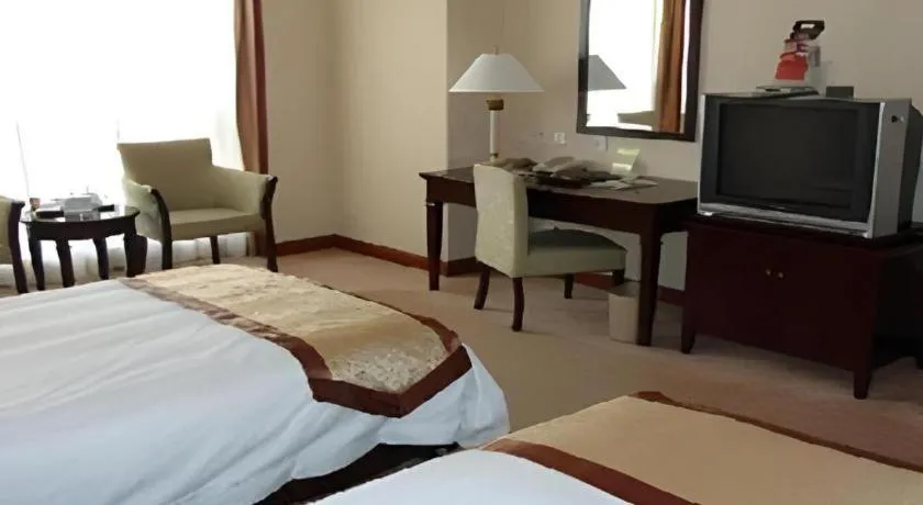 Bed in Dongying Dongsheng Hotel