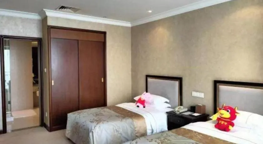 Bed in Dongying Dongsheng Hotel