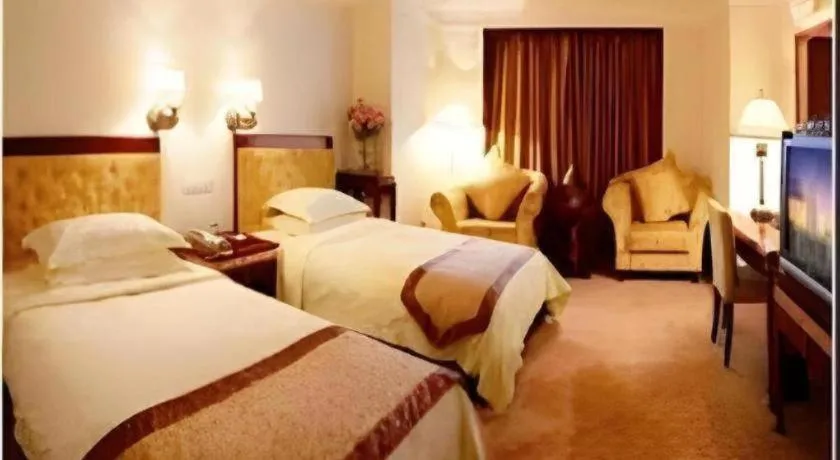 Bed in Dongying Dongsheng Hotel