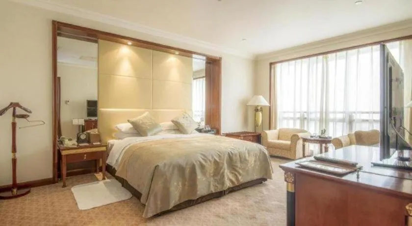 Bed in Dongying Dongsheng Hotel