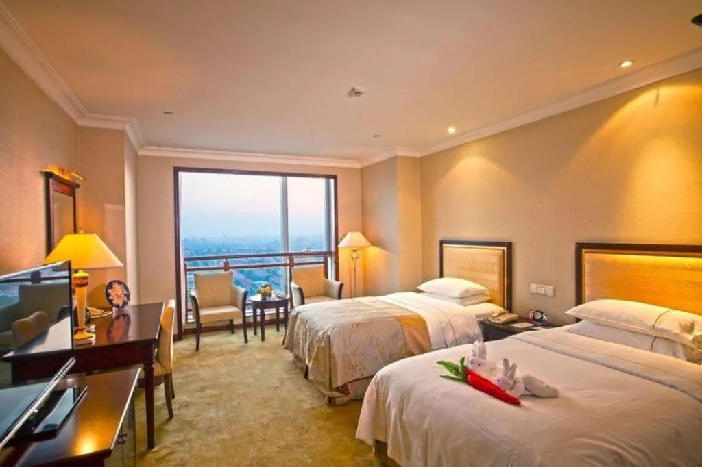 Bed in Dongying Dongsheng Hotel