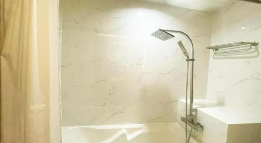 Valaya Hotel Pathumthani