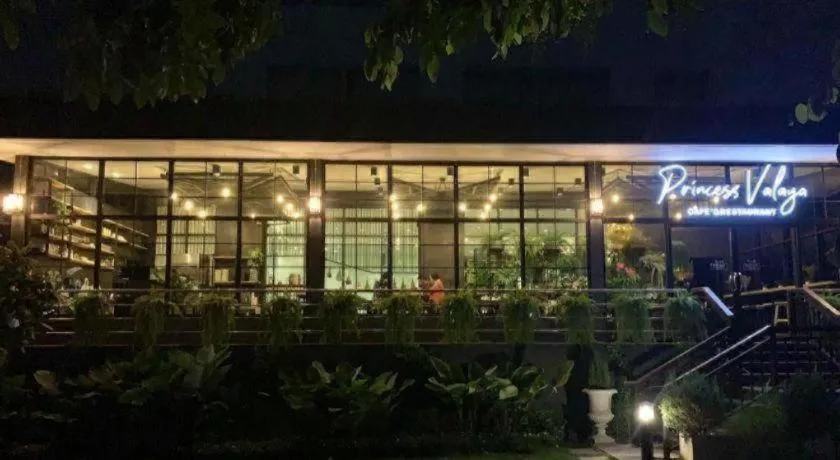 Valaya Hotel Pathumthani