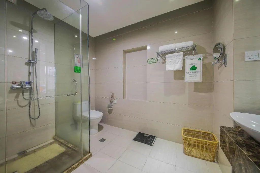 Ningbo East Shipu Hotel