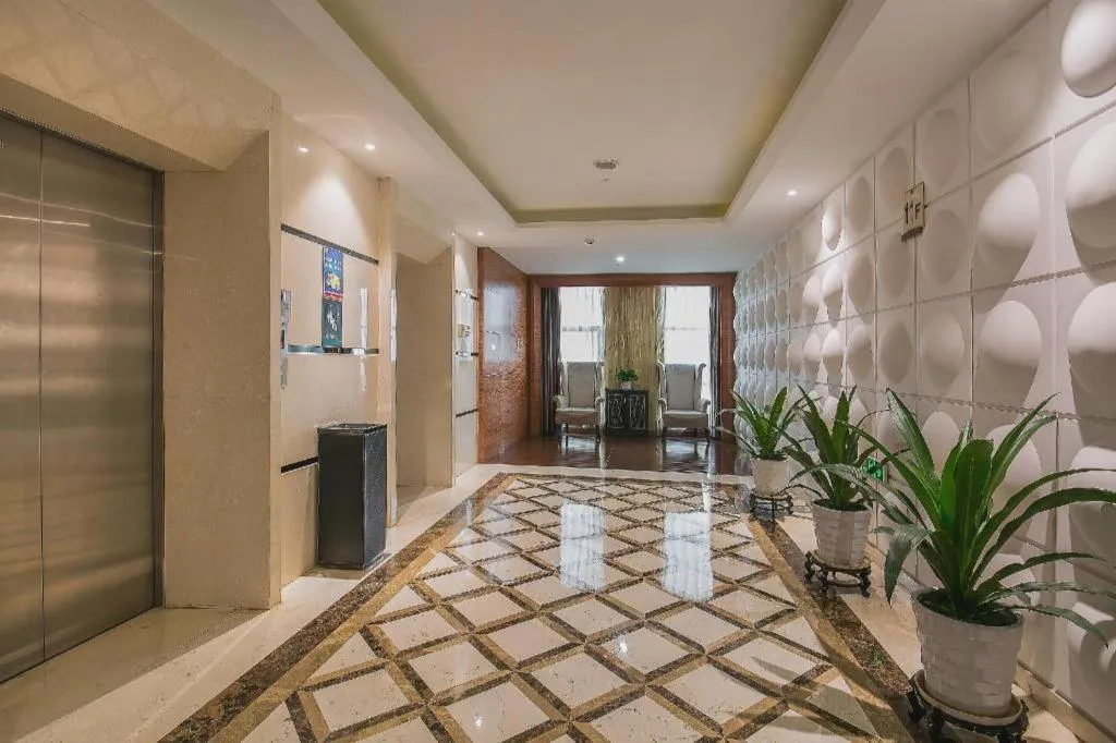 Ningbo East Shipu Hotel