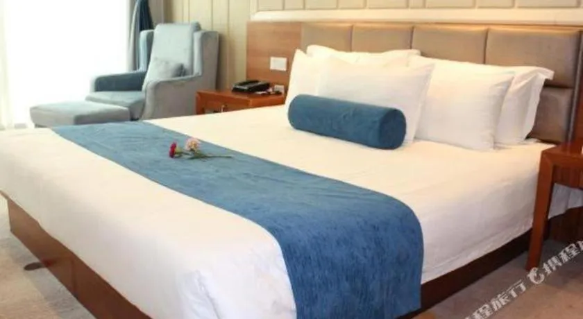 Bed in Ningbo East Shipu Hotel