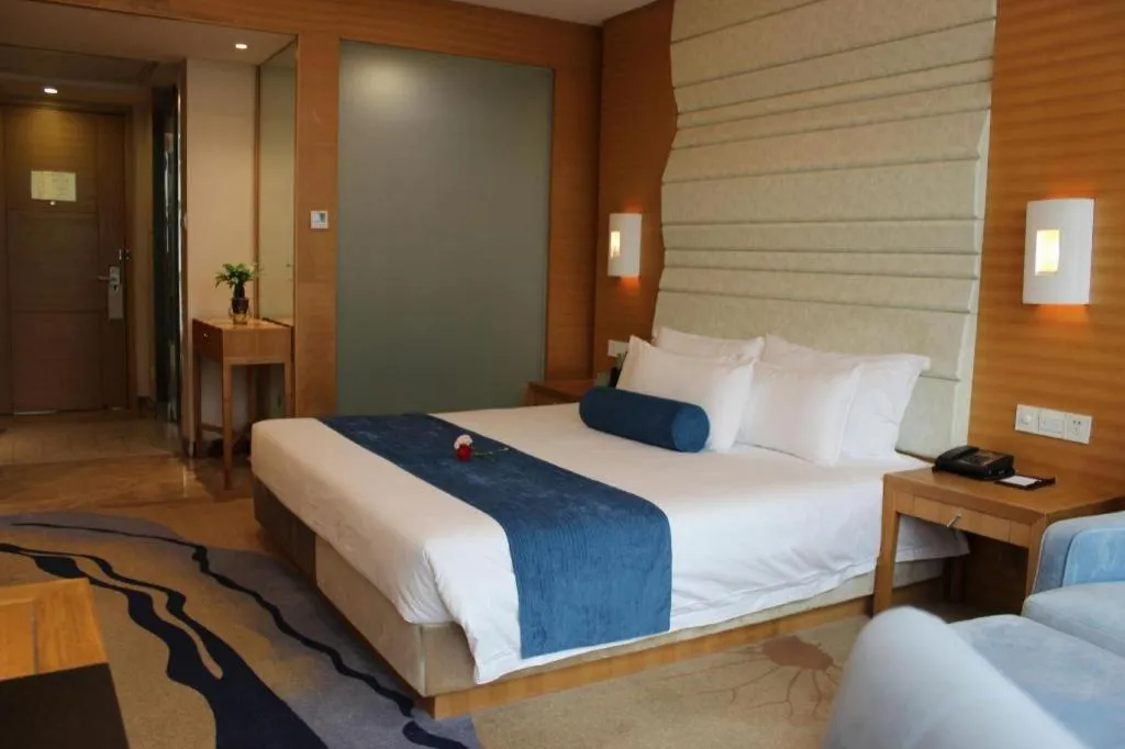 Bed in Ningbo East Shipu Hotel