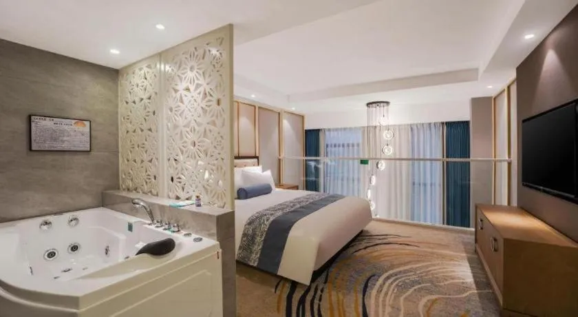 Bed in Ningbo East Shipu Hotel