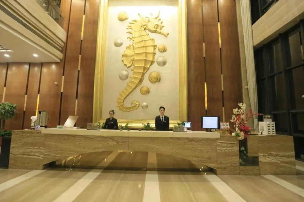 Ningbo East Shipu Hotel