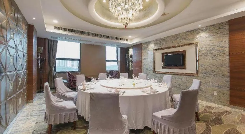Ningbo East Shipu Hotel