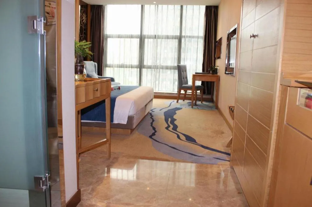 Ningbo East Shipu Hotel