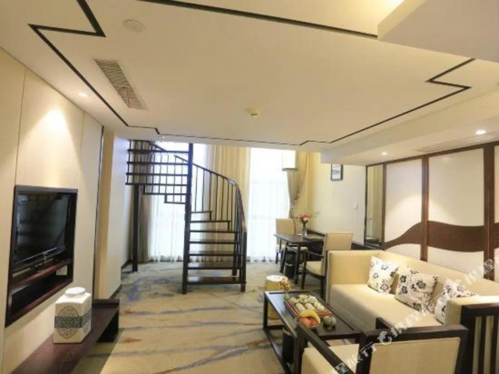 Ningbo East Shipu Hotel