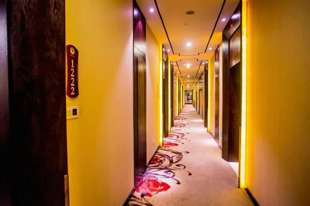 Ningbo East Shipu Hotel