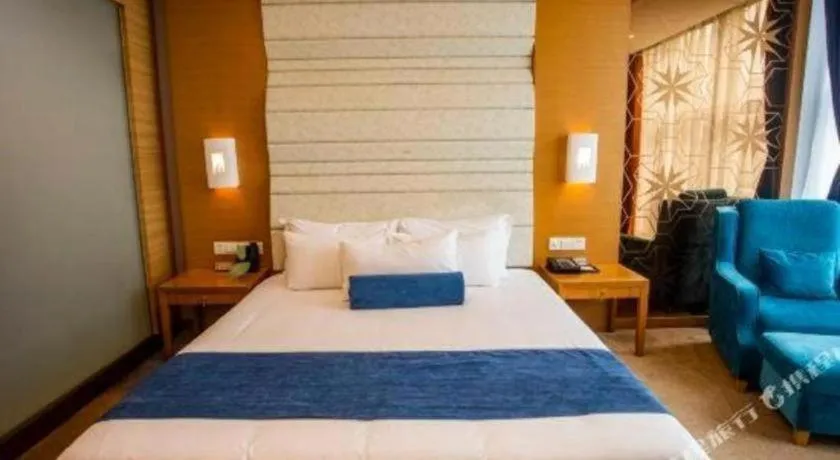 Bed in Ningbo East Shipu Hotel