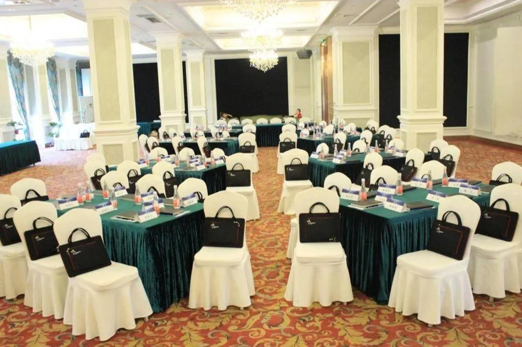 Ningbo East Shipu Hotel