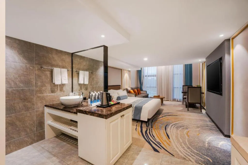 Bed in Ningbo East Shipu Hotel