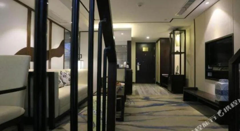 Ningbo East Shipu Hotel