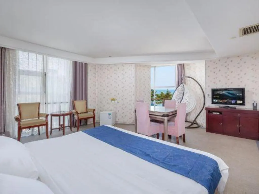 Bed in Weihai Huayu Business Hotel
