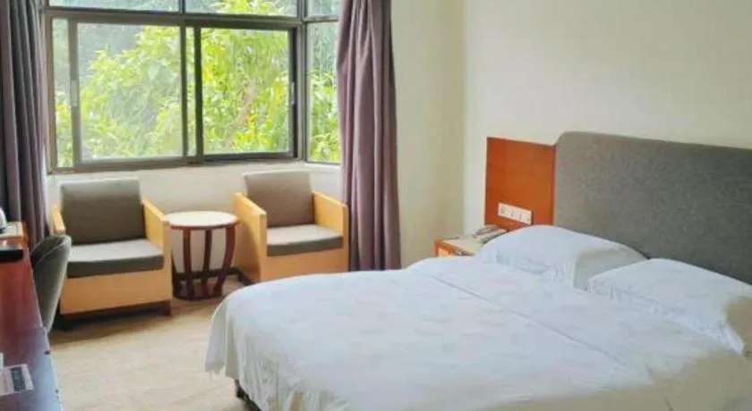 Bed in Lian Yun Hotel