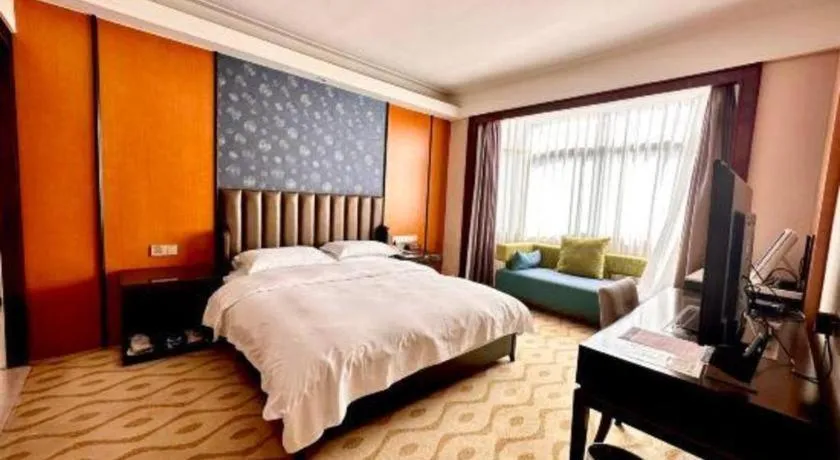 Bed in Lian Yun Hotel