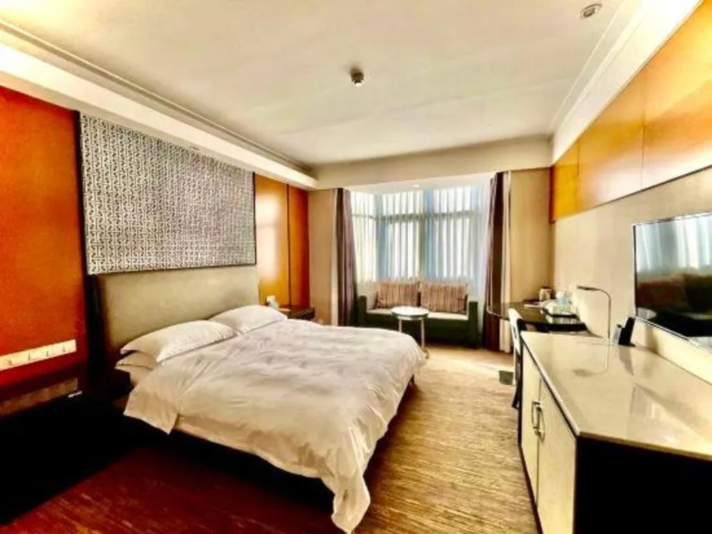 Bed in Lian Yun Hotel