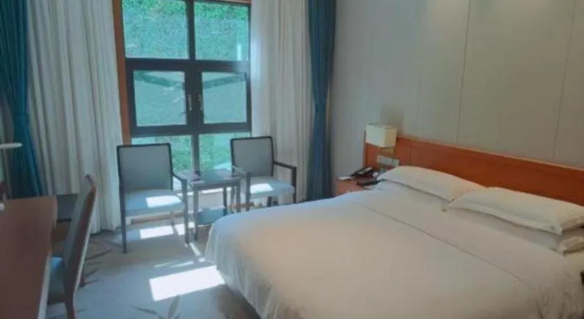 Bed in Lian Yun Hotel