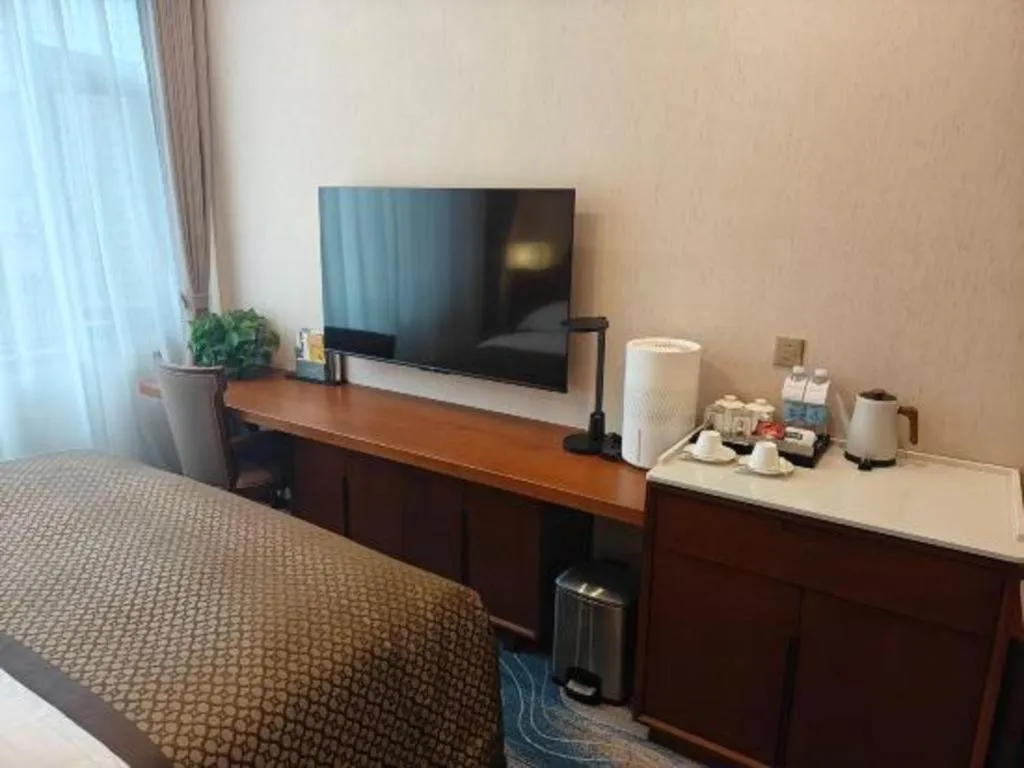 Bed in Lian Yun Hotel