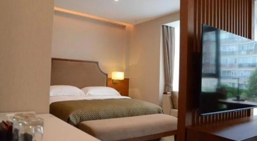 Bed in Lian Yun Hotel