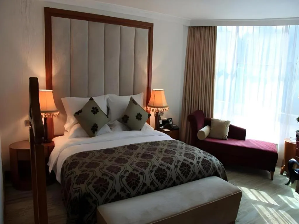 Bed in Lian Yun Hotel